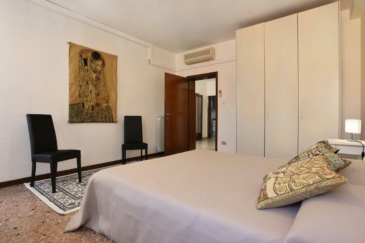 Appartamento Fabris Venesia Bagian luar foto
