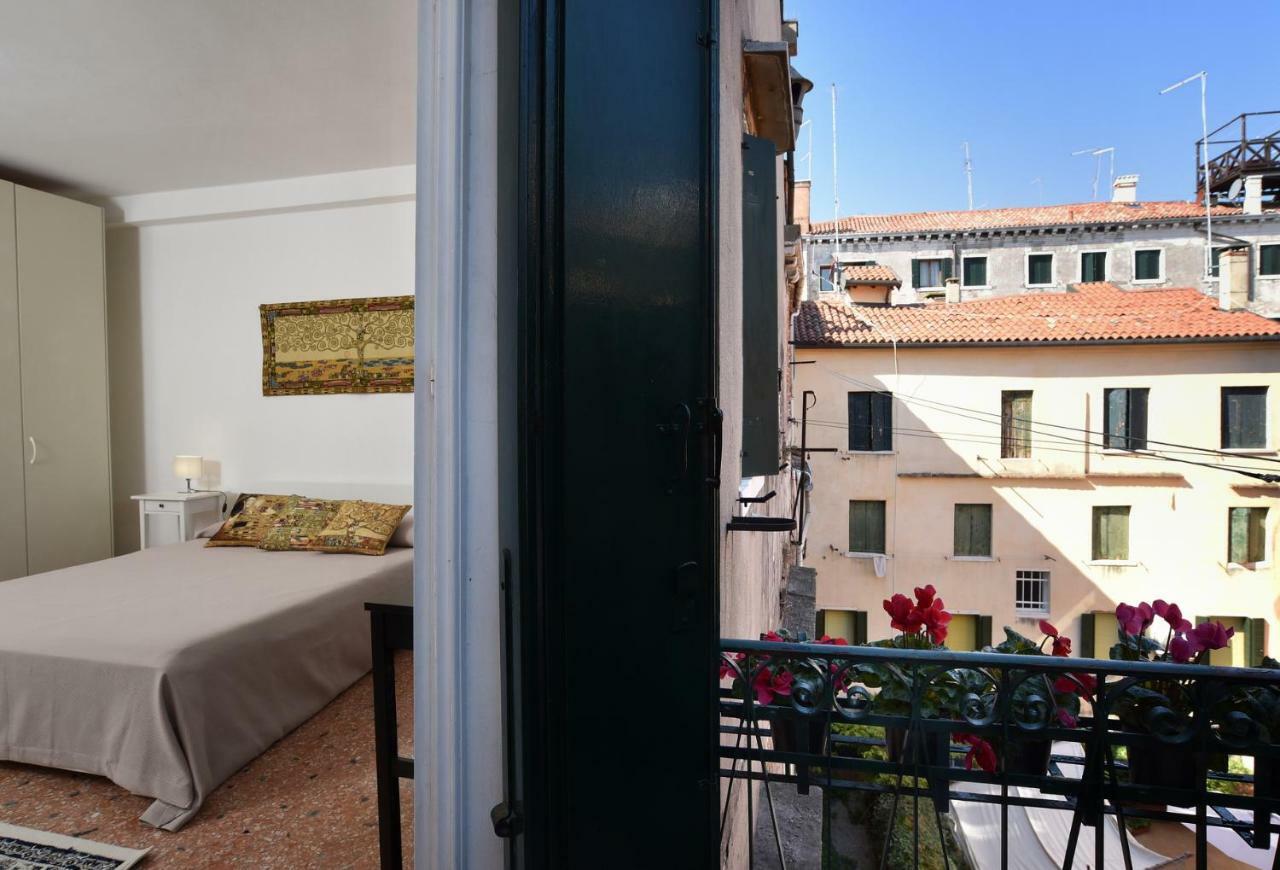 Appartamento Fabris Venesia Bagian luar foto