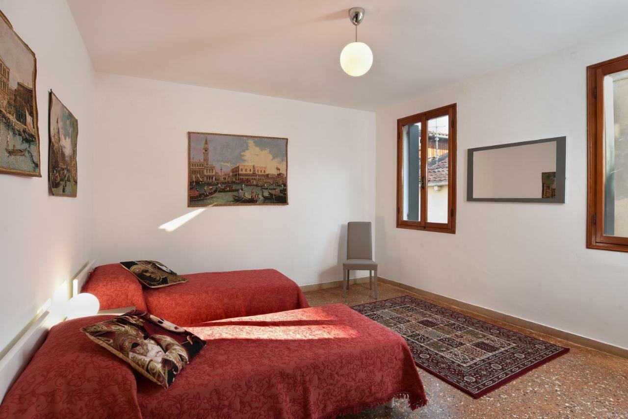 Appartamento Fabris Venesia Bagian luar foto